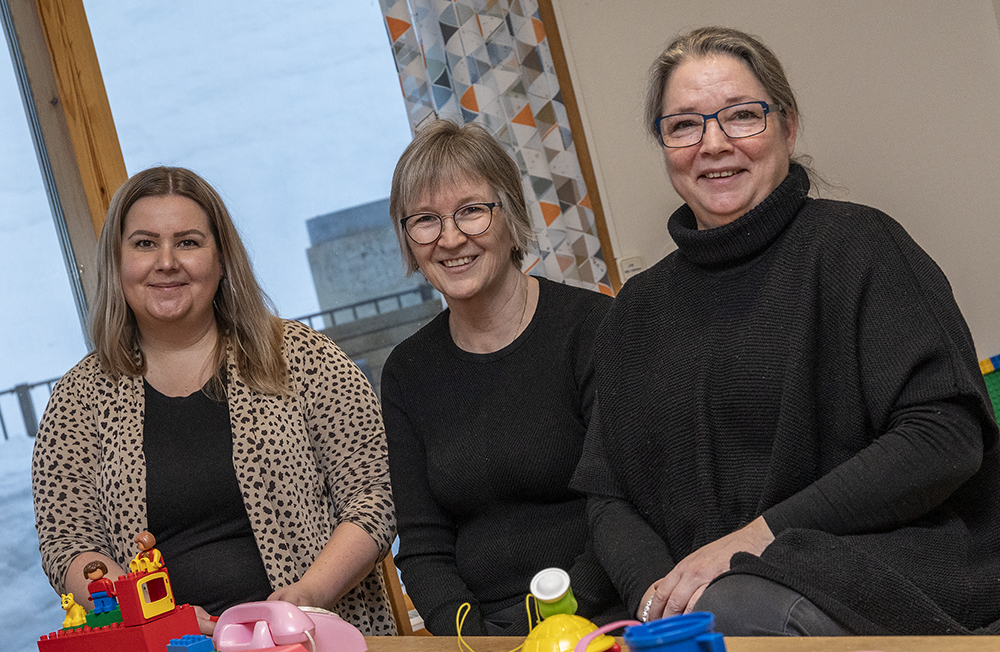Johanna Lindquist, Berit Karlsson och Linda Fahlén arbetar på BUP-mottagningen i Lycksele. Foto: Marcus Bäckström