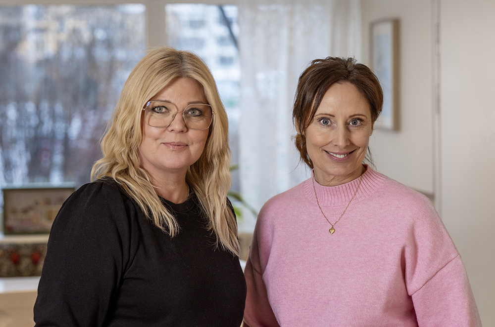 Sjuksköterskorna Camilla Thofeldt och Lena Gavelin, teamsamordnare på BUP i Västmanland. Foto: Per Groth