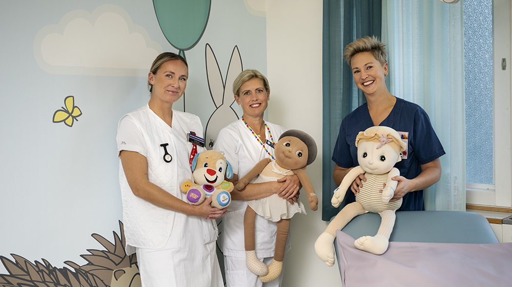 Kajsa Andersson, Maja Dunerfeldt och Sara Andersson, sjuksköterskor på Barn- och ungdomskliniken i Kristianstad. Foto: Annika Nyberg