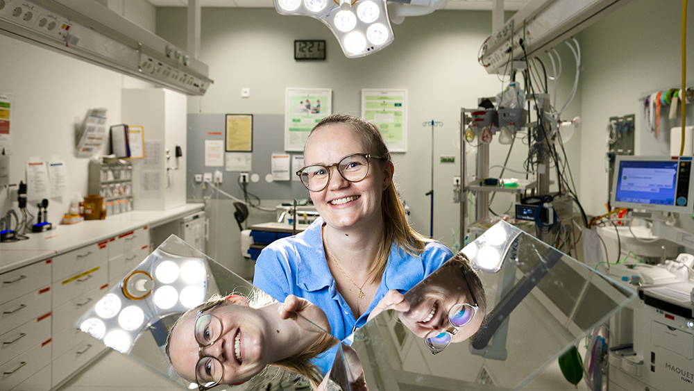 Ellen Beckman, specialistsjuksköterska inom akutsjukvård och medicinsk omvårdnad på Intensivakuten i Solna. Foto: Johan Marklund