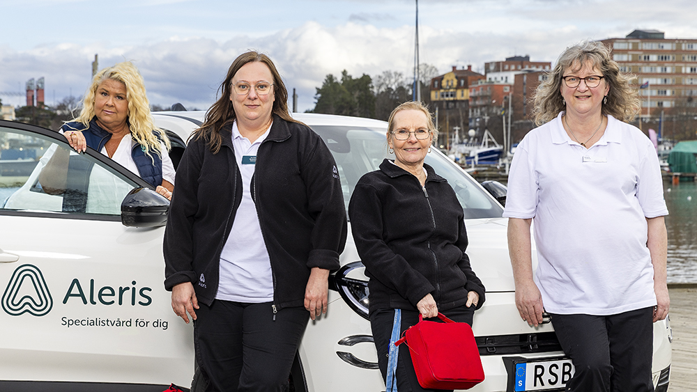 Nina Franzén, enhetschef, Ida Öhman, sjuksköterska, Ulrika Morgård, sjuksköterska, och Lena Stenberg, specialistsjuksköterska i palliativ vård, hos Aleris ASIH Södertälje. Foto: Gonzalo Irigoyen
